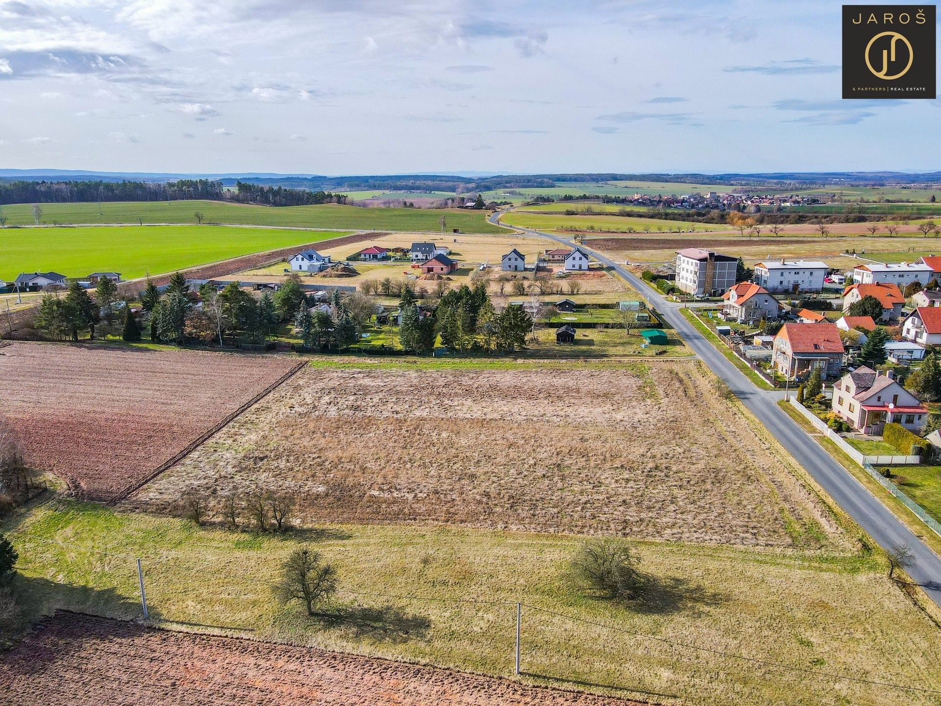 Prodej pozemek pro bydlení - Lužná