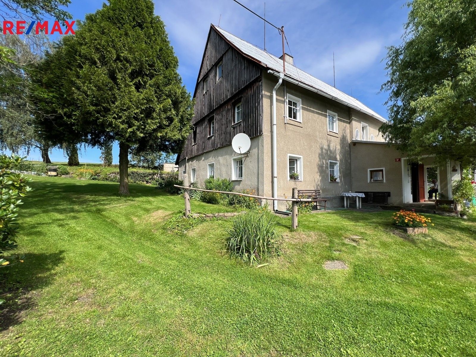 Prodej rodinný dům - Horní Řasnice, 197 m²