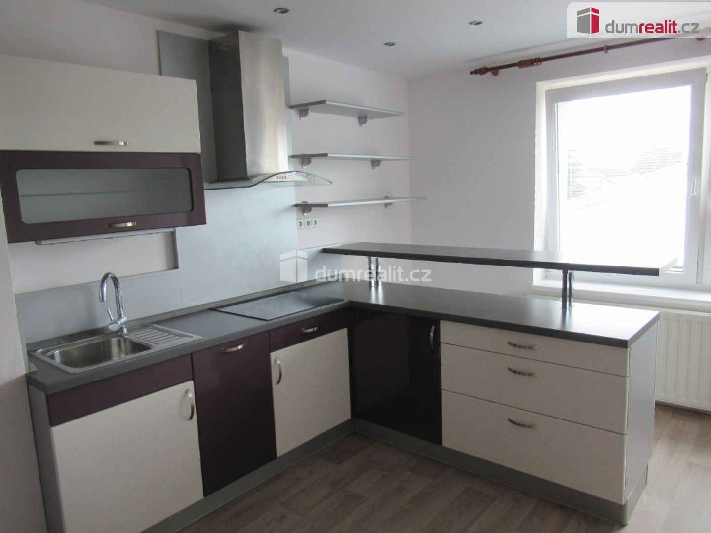 Pronájem byt 2+1 - Ořechová, Praha, 65 m²