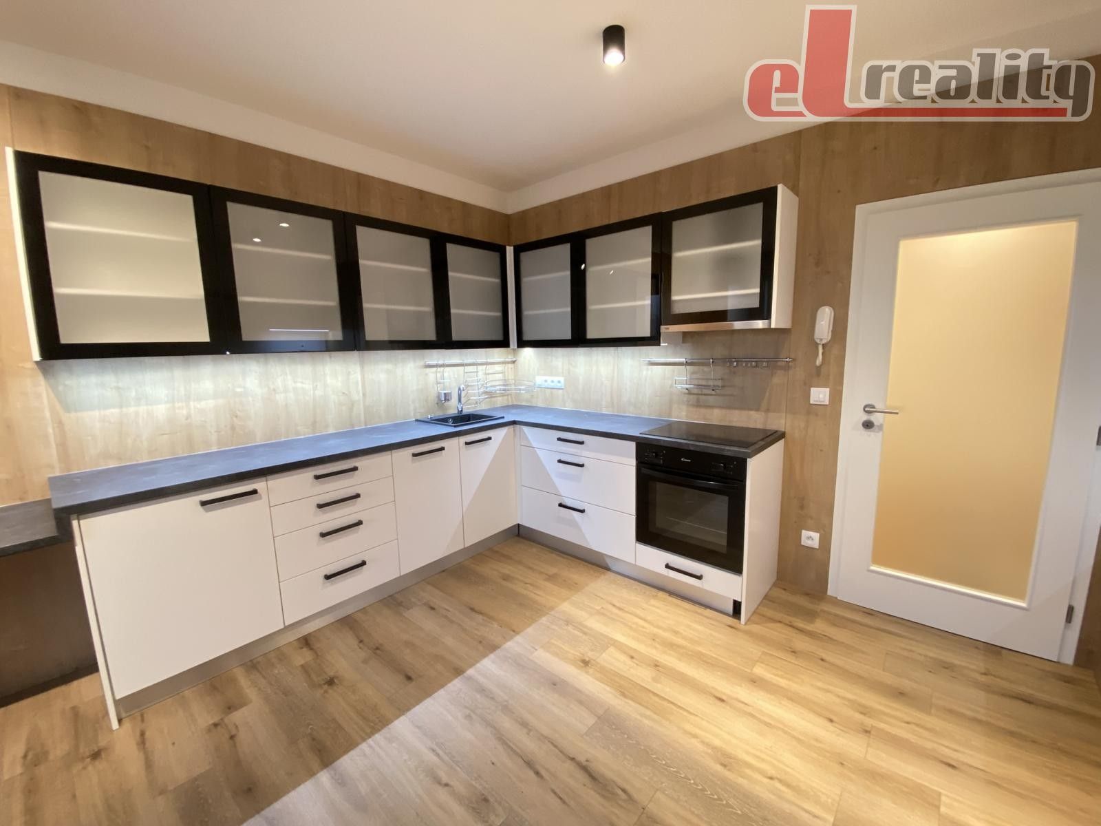 Prodej byt 1+kk - Skalní, Hranice, 36 m²