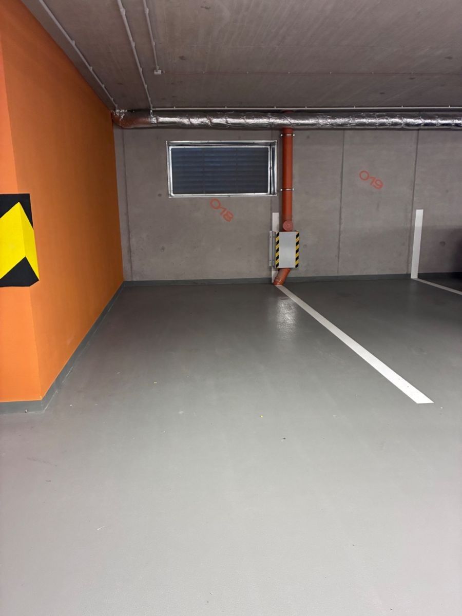 Garáž, 15 m²