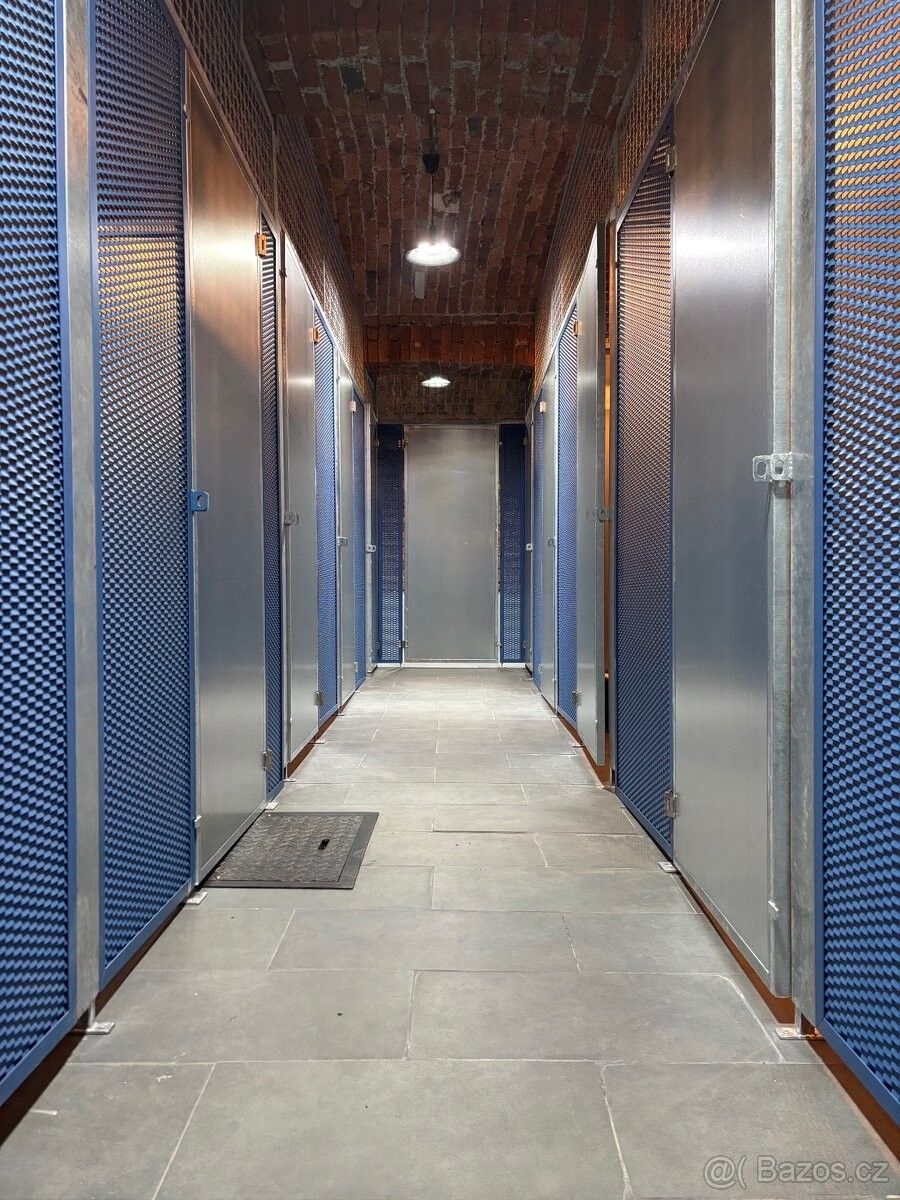 Sklady, Praha, 150 00