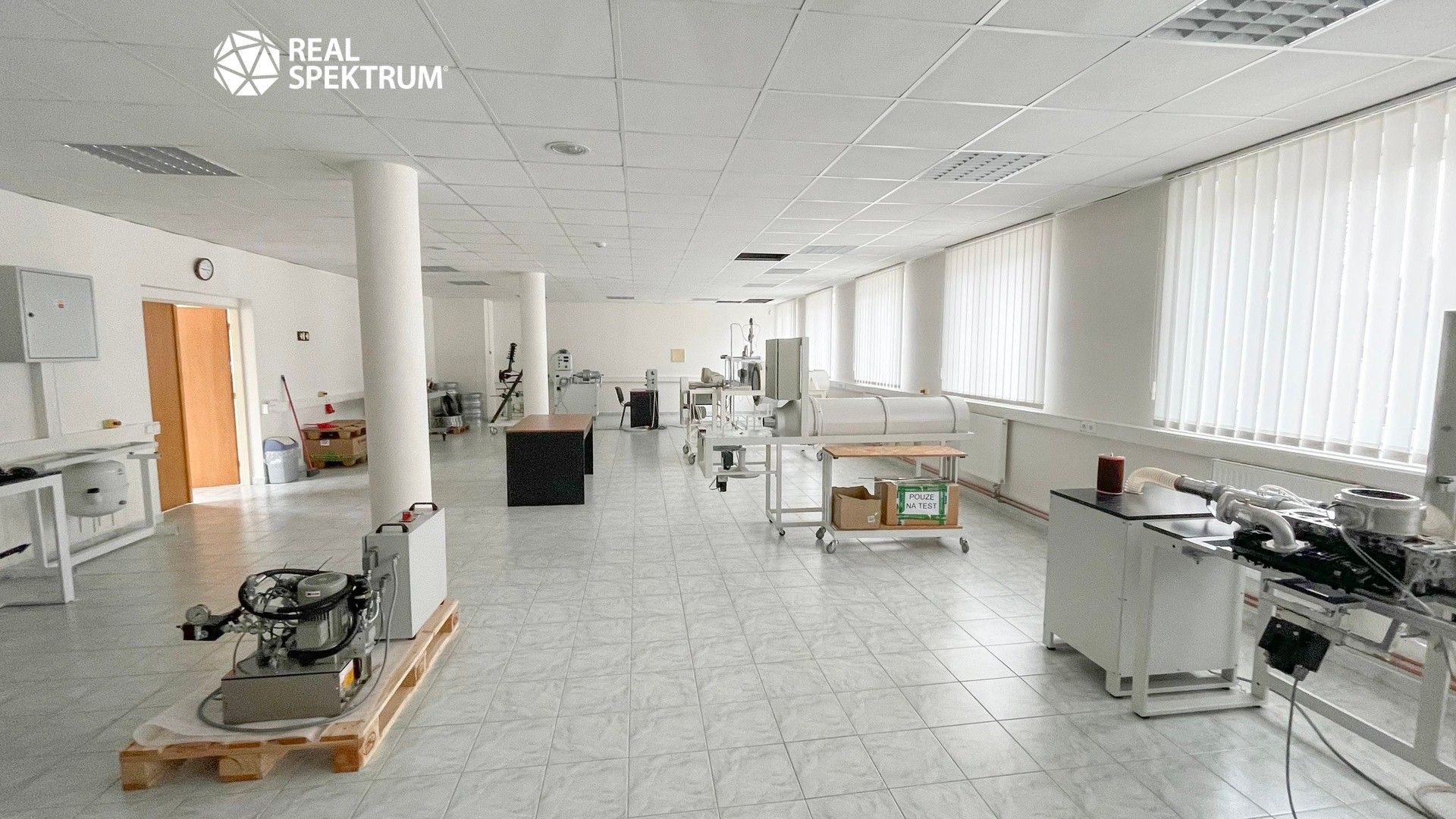 Pronájem kancelář - Cacovice, Brno, 1 165 m²