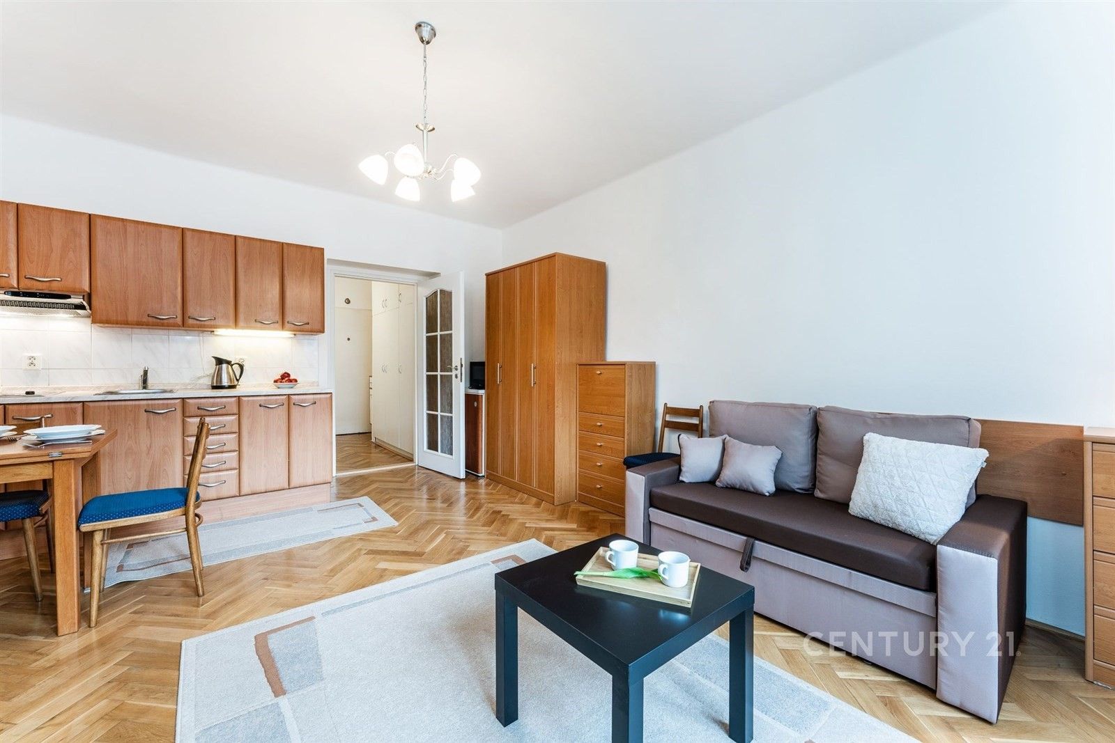 Pronájem byt 1+kk - Jeremenkova, Praha, 28 m²