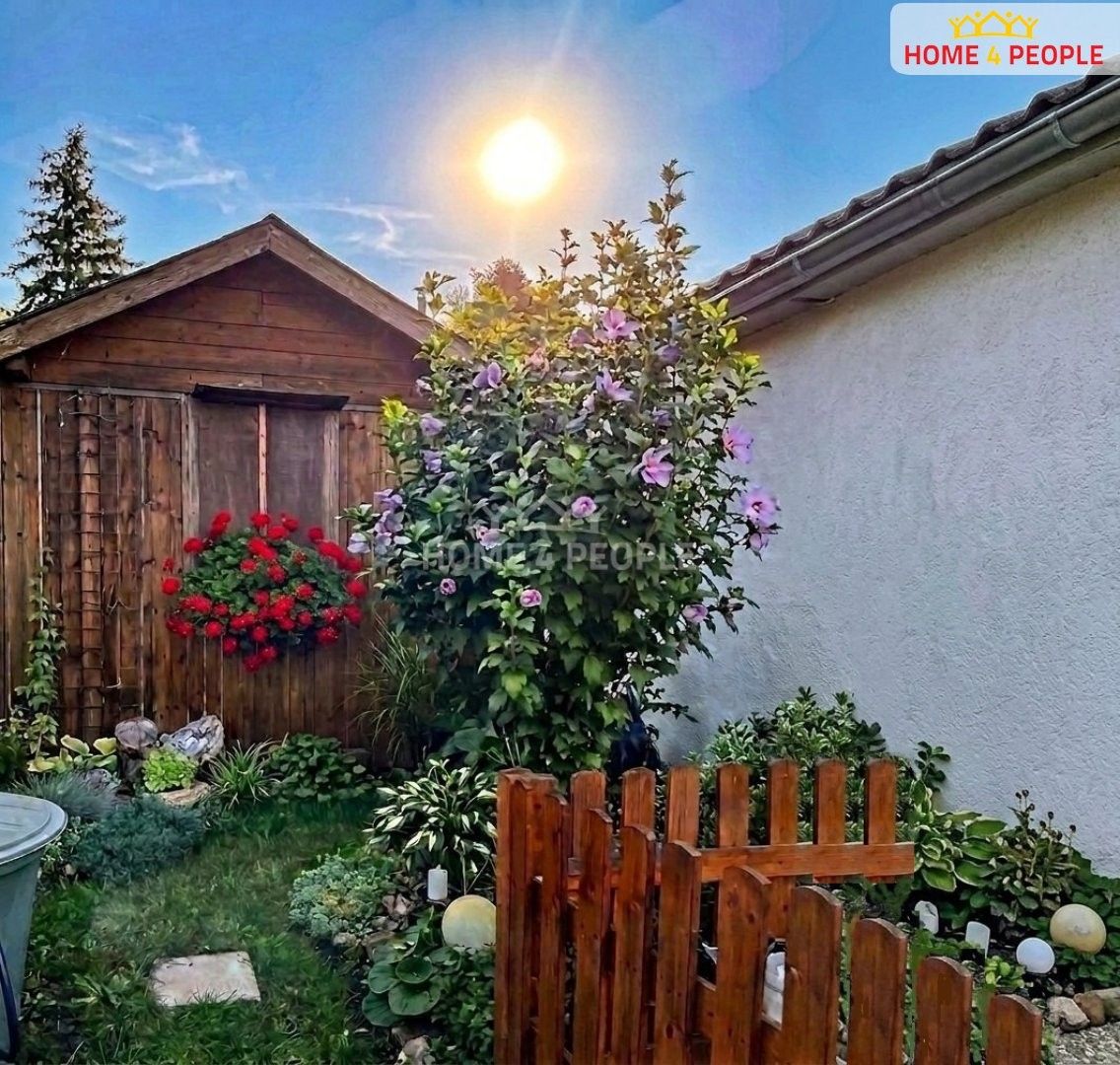 Chaty, U Kazína, Praha, 16 m² - 1