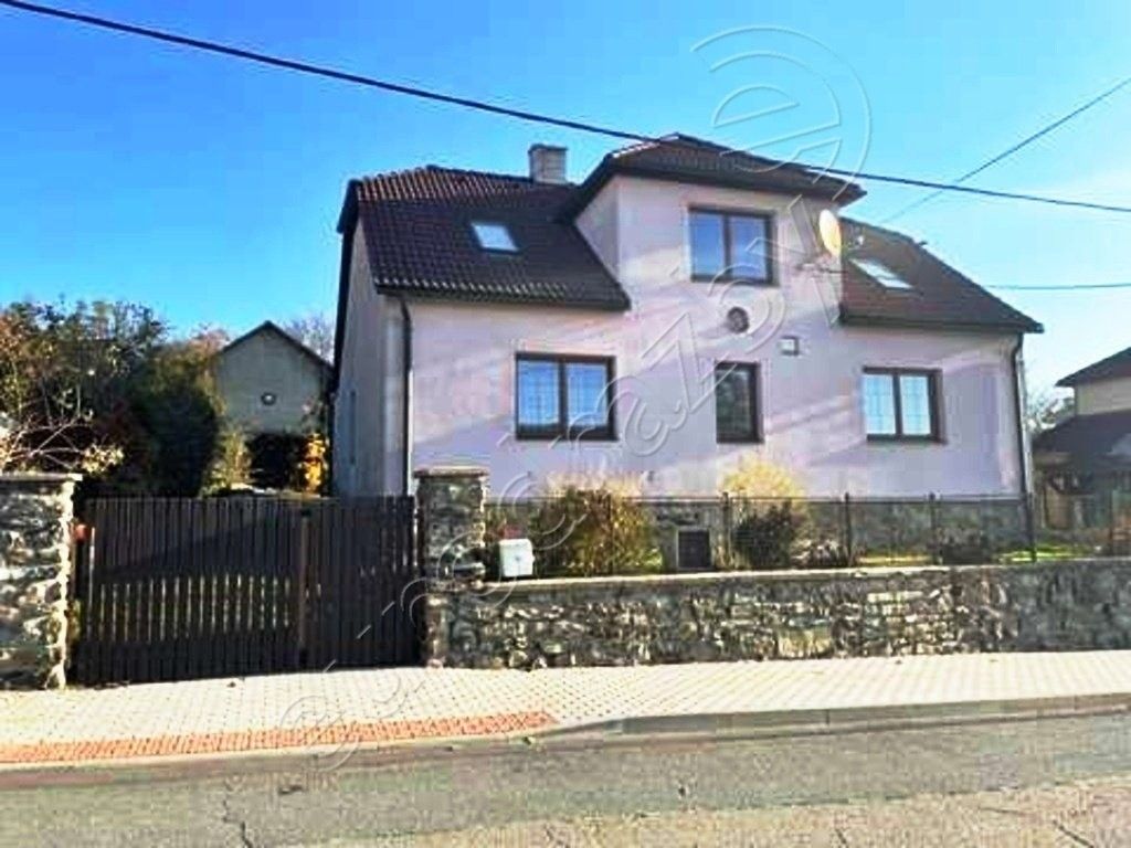 Prodej dům - Lísek, 180 m²