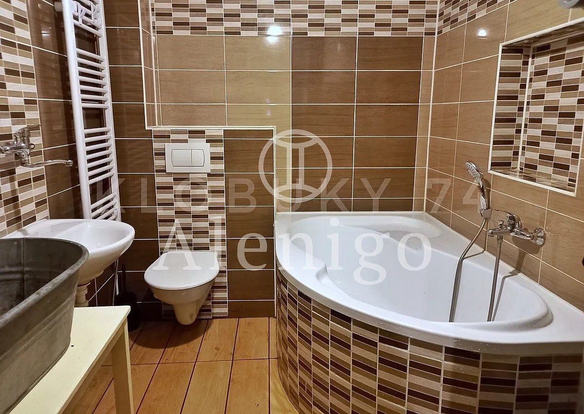 Rodinný dům · 118 m² · Klobuky, okres Kladno, Středočeský kraj - 4