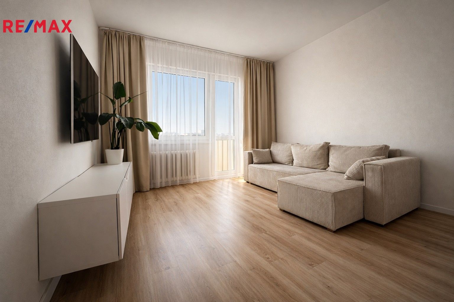 3+kk, Unhošťská 2278, Kladno, 53 m²