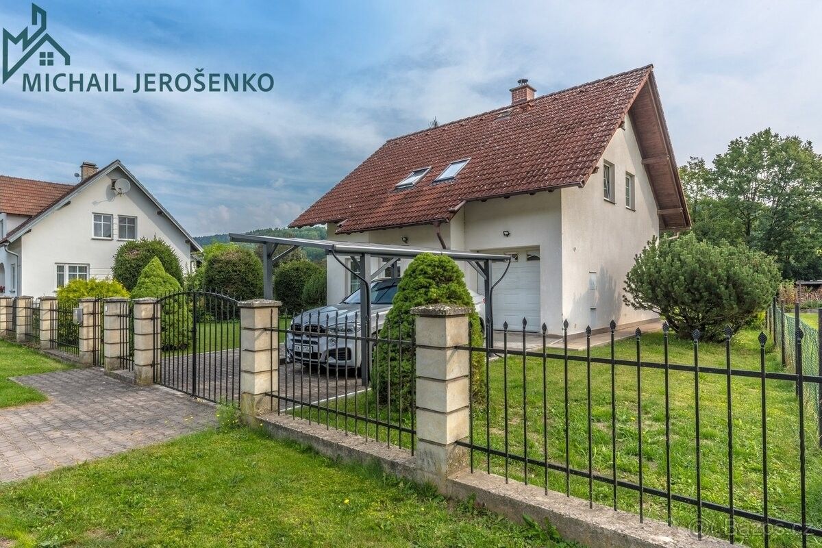 Rodinné domy, Mladé Buky, 542 23