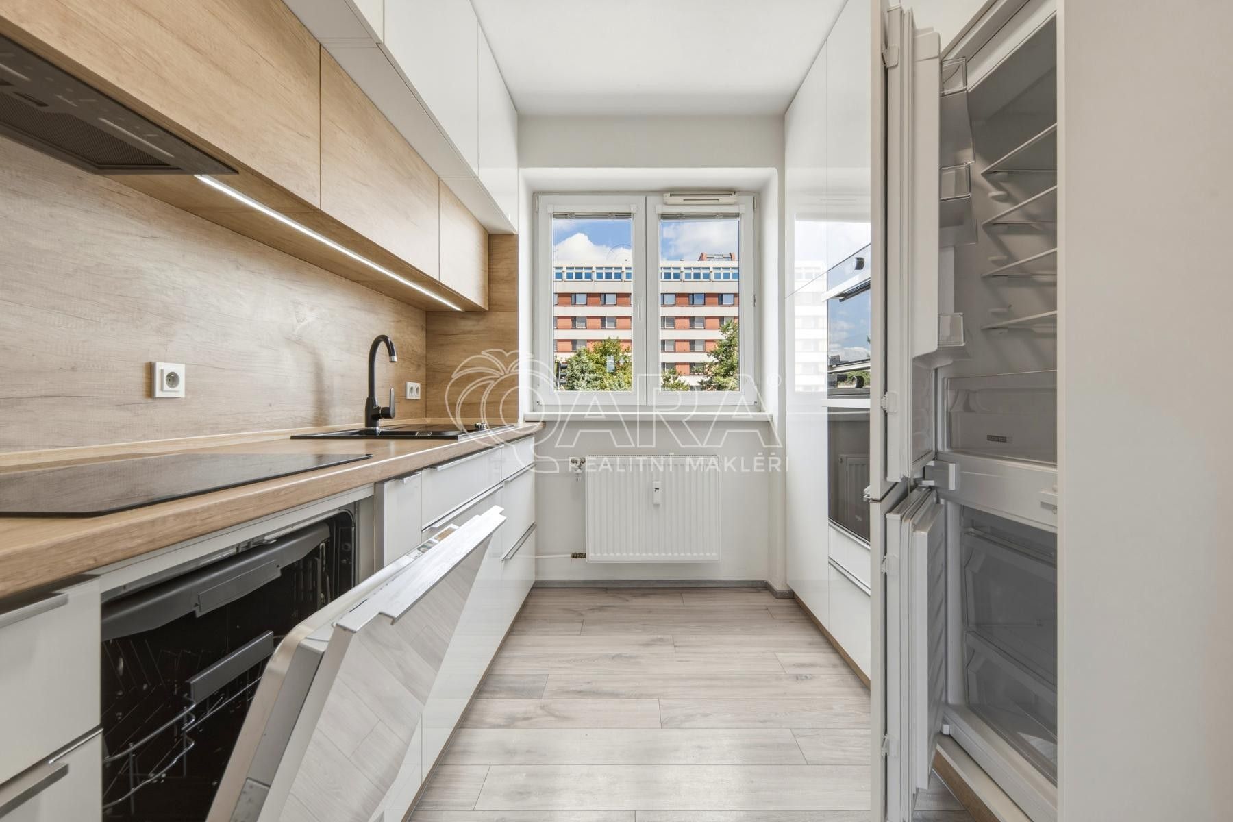 2+1, Antonína Dvořáka , Hradec Králové Pražské Předměstí, 55 m² - 2