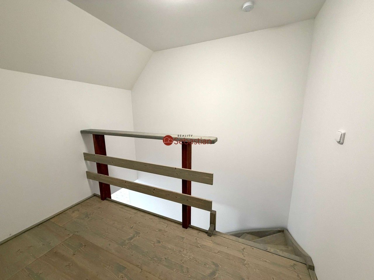 Pronájem byt 1+1 - náměstí Míru, Litvínov, 64 m² - 5