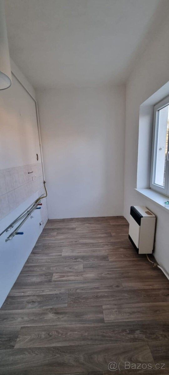 Byty, Kolín, 280 02