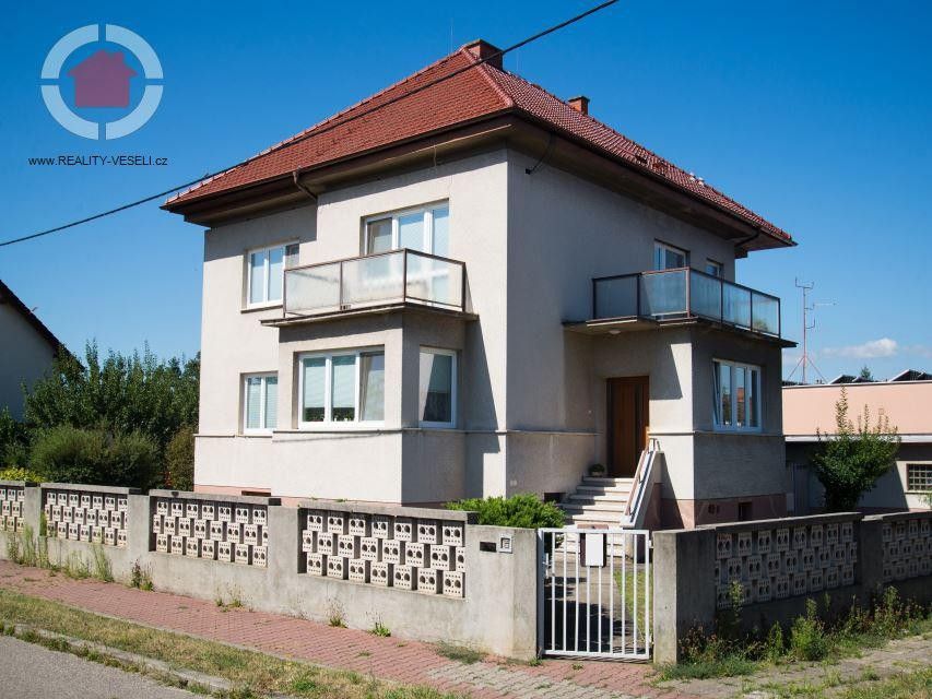 Prodej rodinný dům - Veselí nad Moravou, 698 01