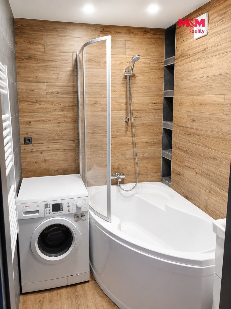 Byt 2+1 · 54 m² · nábřeží Závodu míru, Pardubice - 3