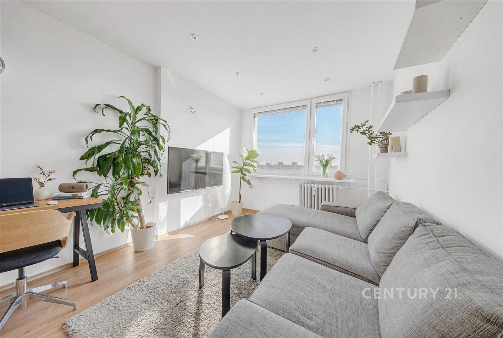 Pronájem byt 2+kk - Zdiměřická 1452, Praha, 42 m²