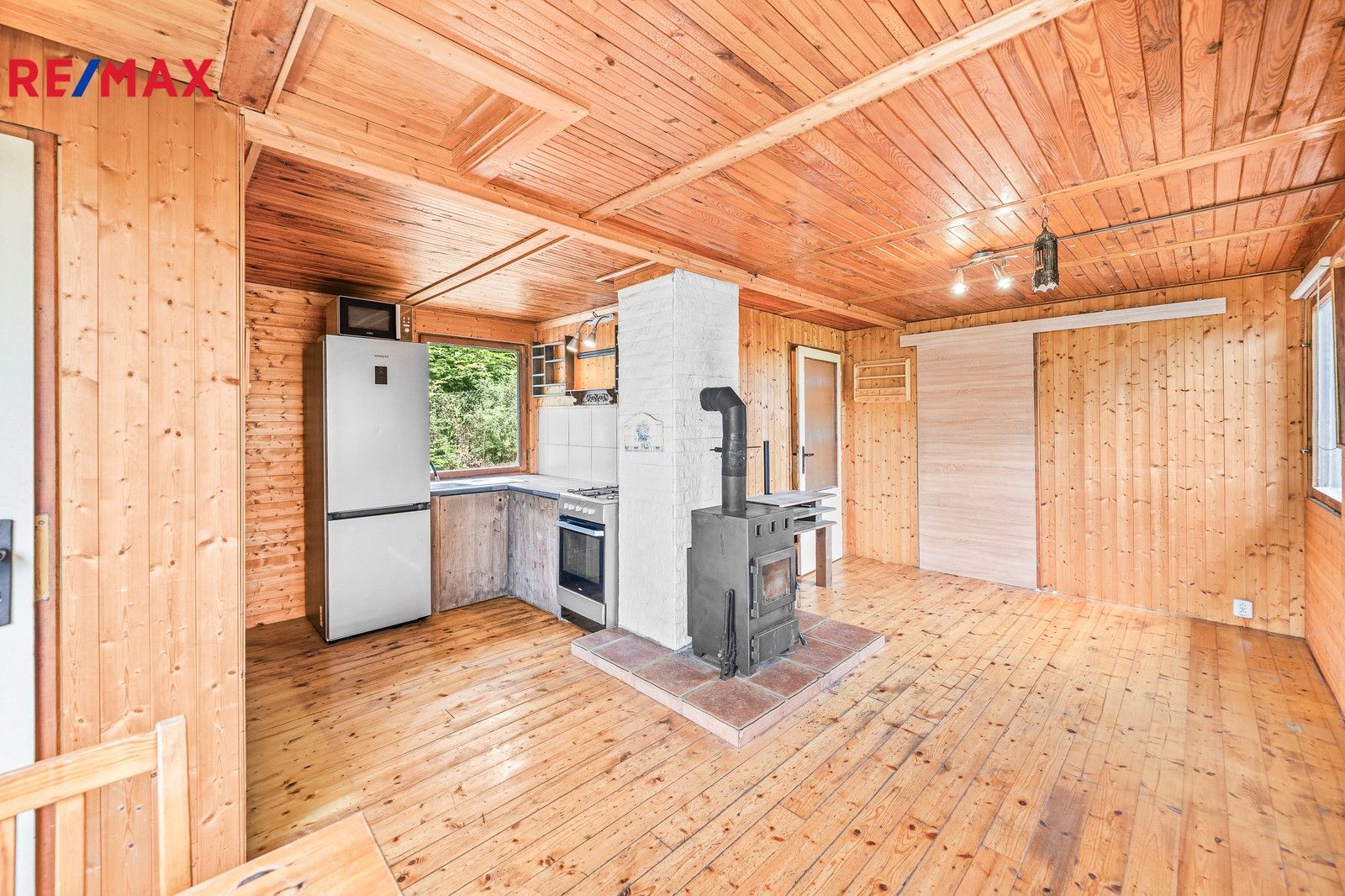 Prodej chata - -Zdejcina, Beroun, 30 m²