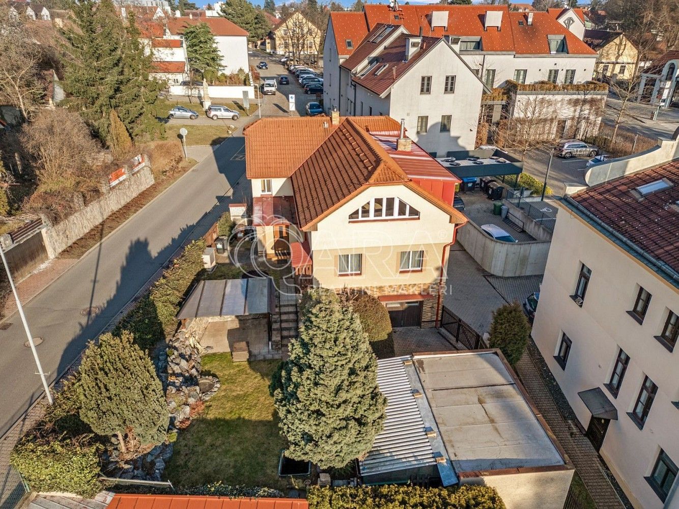 Rodinné domy, Průhonice, okres Praha-západ, Středočeský kraj, 200 m² - 2