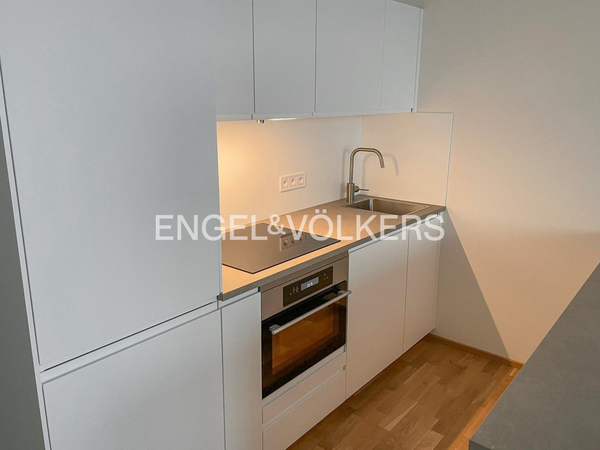 1+kk, Mezi vodami 2349, Praha Modřany, 34 m² - 2