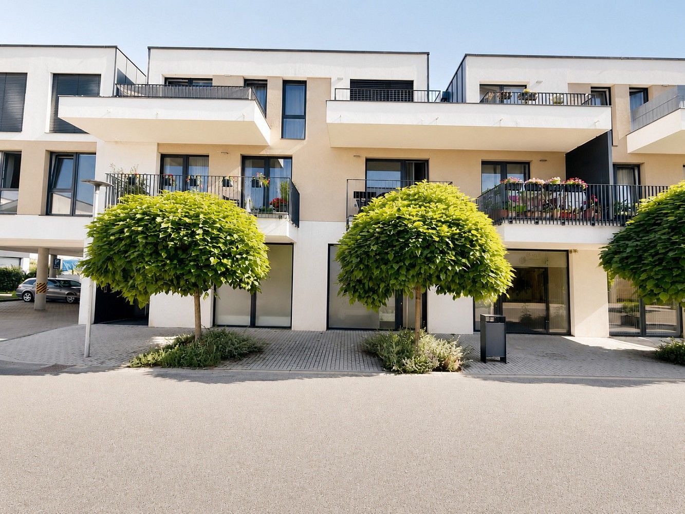 Obchodní prostory, 73 m²