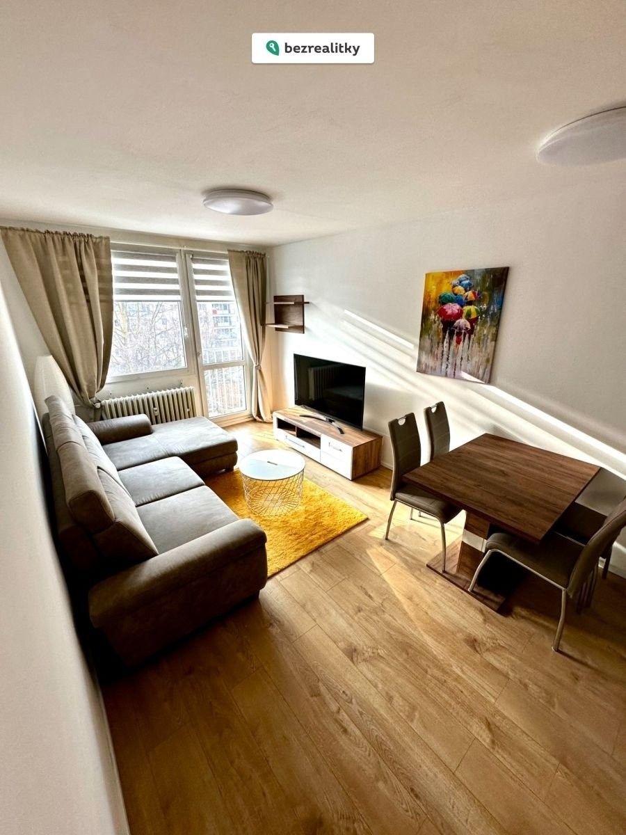 2+kk, Frýdlantská 1305, Praha Kobylisy, 45 m² - 1