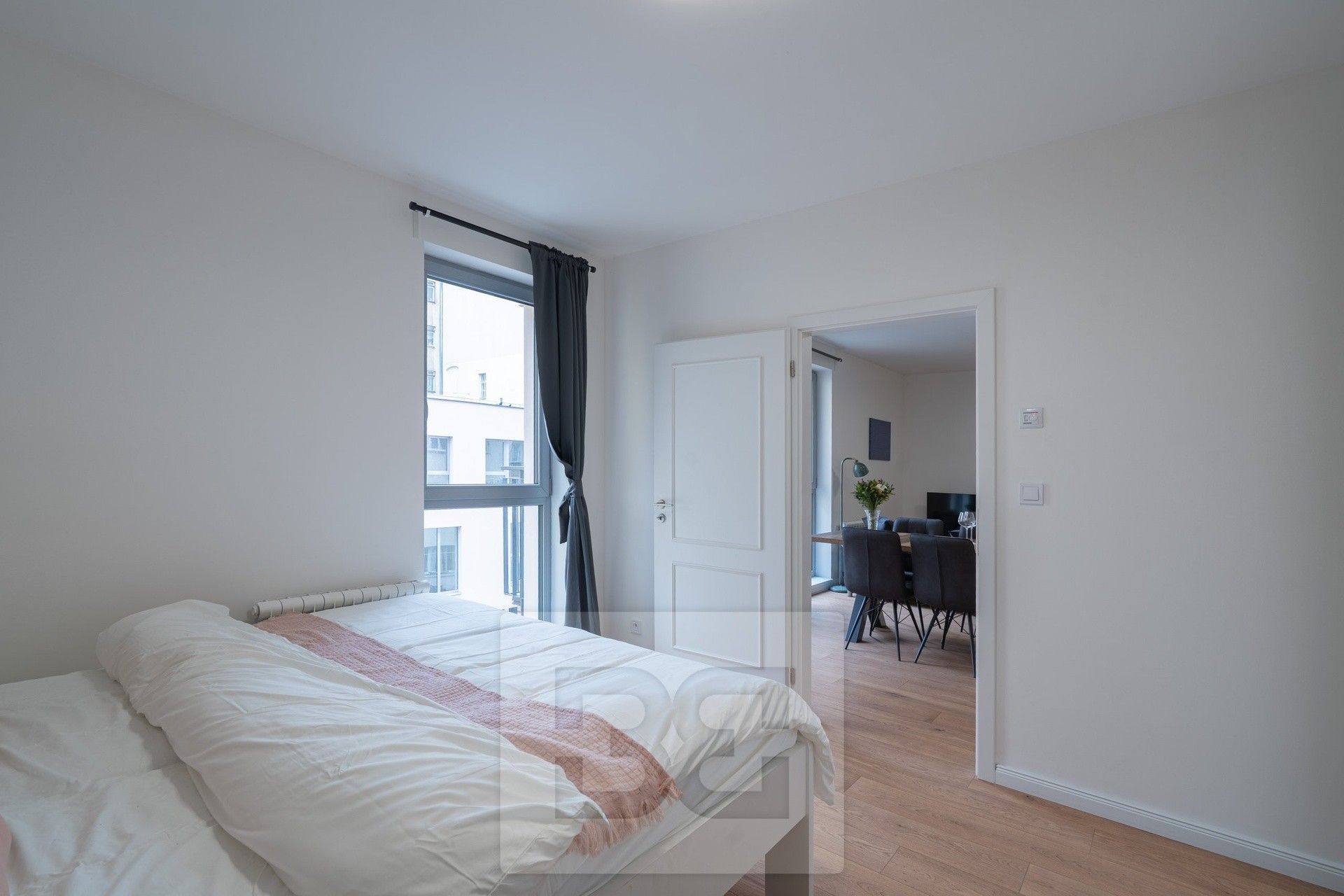 Pronájem byt 2+kk - Varšavská 200, Praha, 48 m²