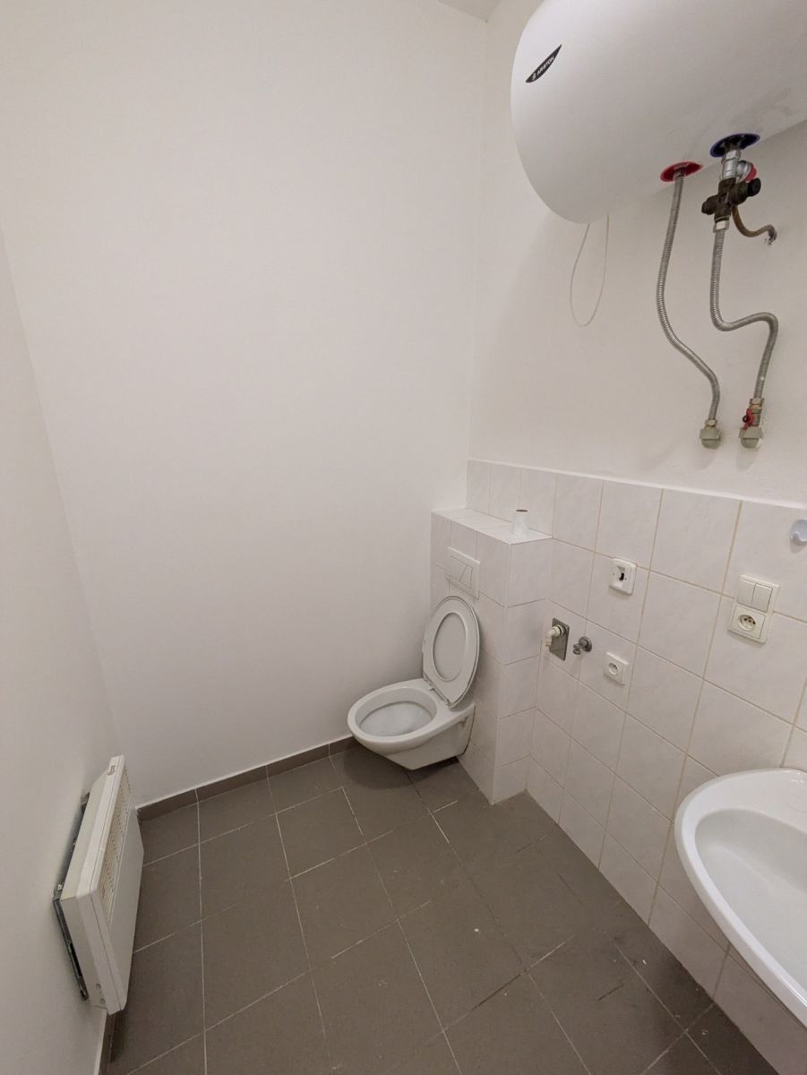 Pronájem byt 1+kk - Lounská, Teplice - Teplice, Ústecký kraj, 28 m² - 5
