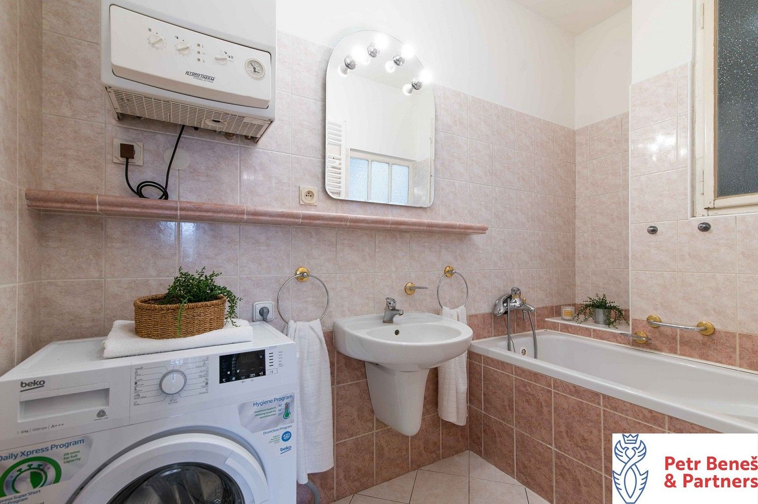 Byt 3+1 · 95 m² · Husovo náměstí, Rakovník - Rakovník I - 3