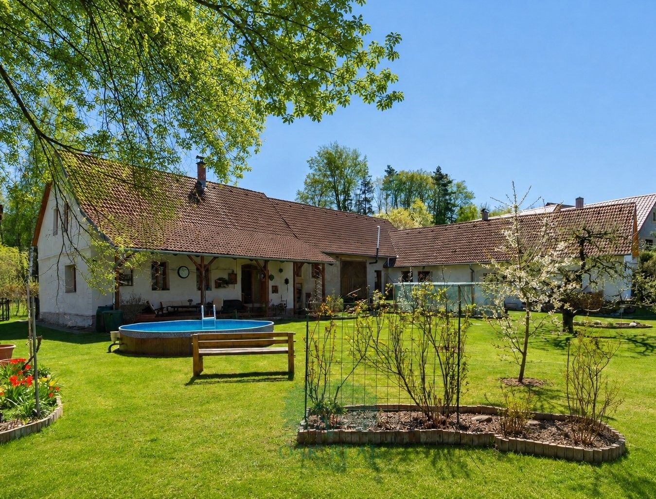 Rodinné domy, Skomelno, 284 m² - 1
