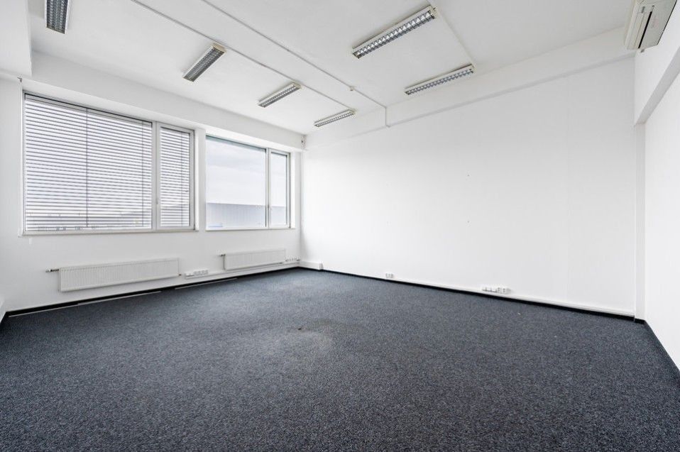 Kancelář, 90 m²