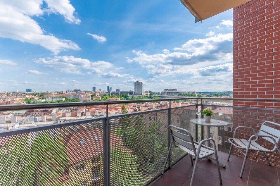 Pronájem byt 2+kk - U Zvonařky, Praha, 60 m²