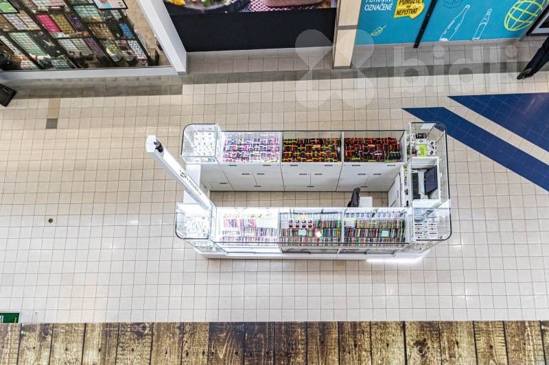 Pronájem obchodní prostory - Víta Nejedlého 1063, Hradec Králové, 14 m²