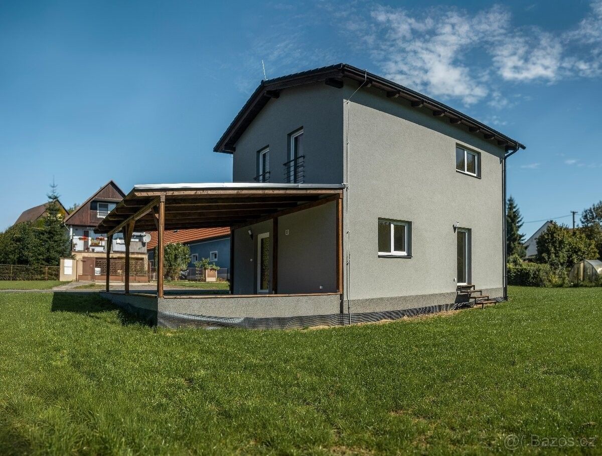 Prodej rodinný dům - Uhersko, 533 73