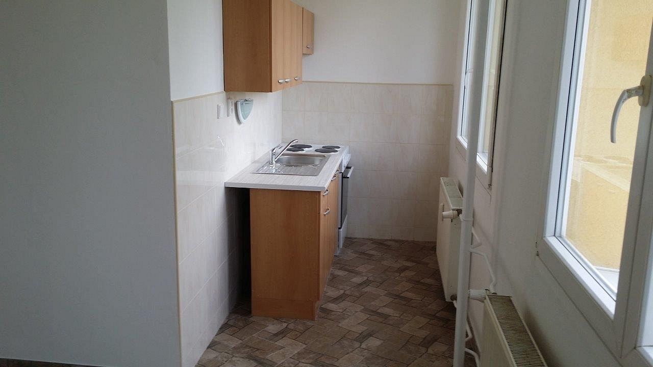 Byt 1+1 · 27 m² · Růžová, Most - 3