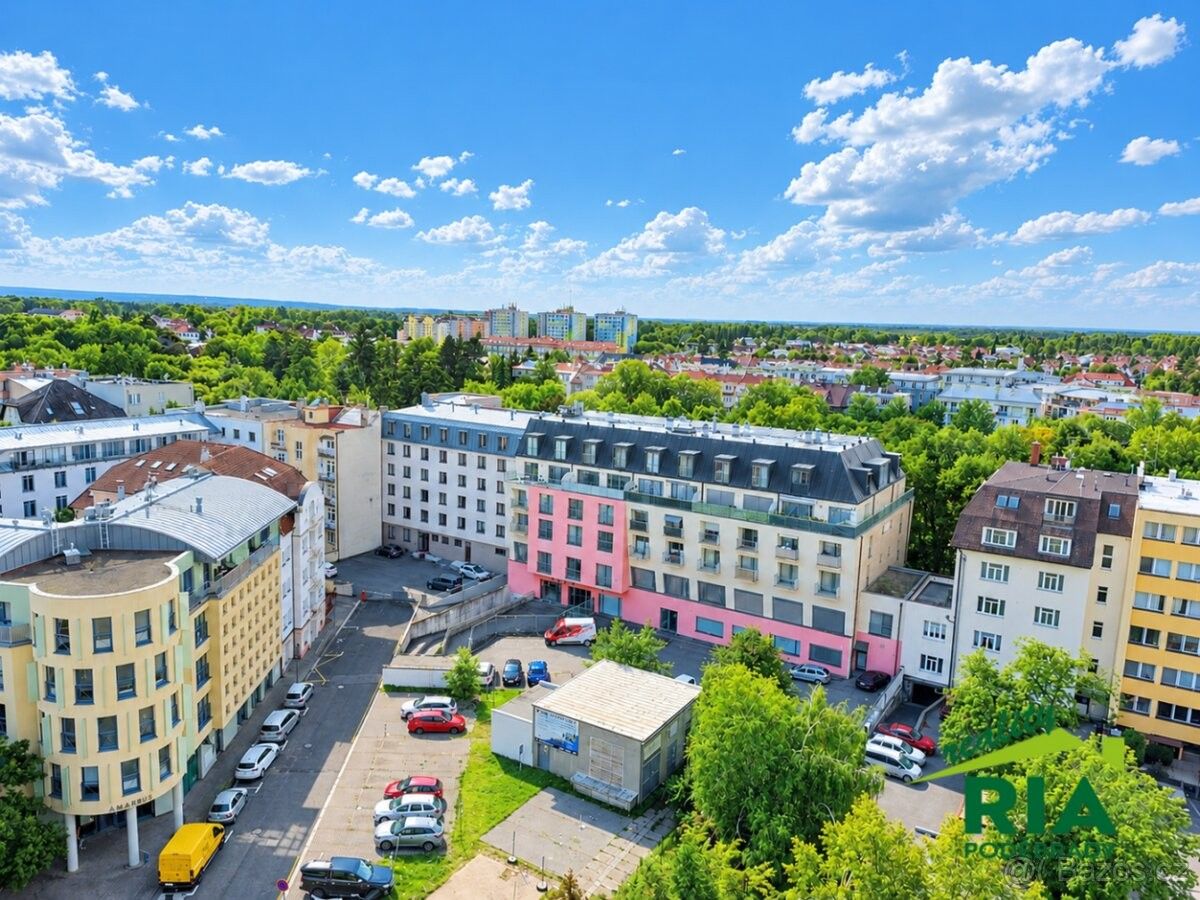 Byty, Poděbrady, 290 01 - 1