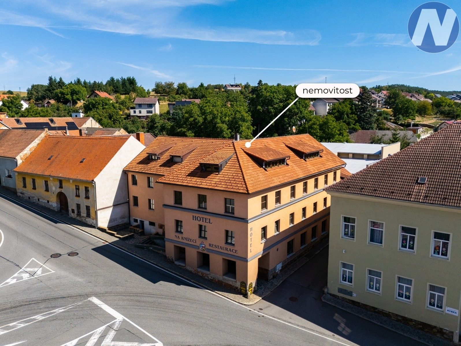 Prodej komerční - Komenského, Husinec, 1 m²