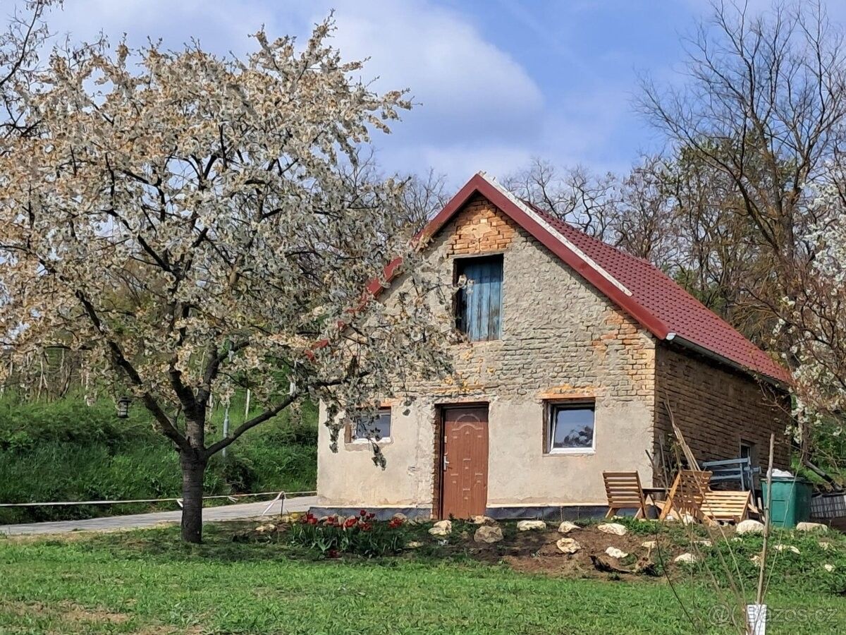Rodinné domy, Břeclav, 690 02 - 2