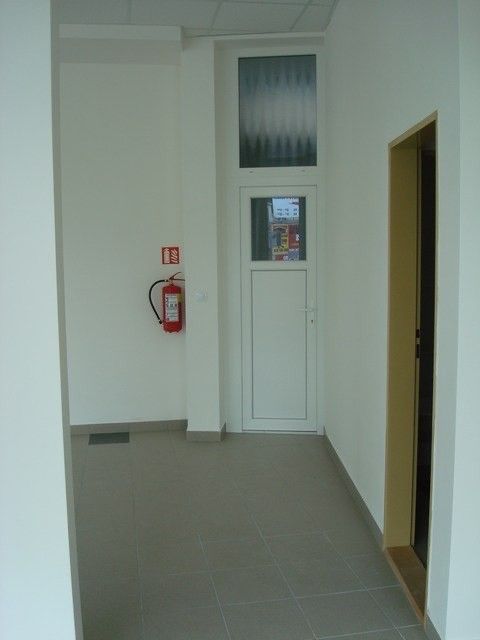 Pronájem obchodní prostory - Brno, 614 00