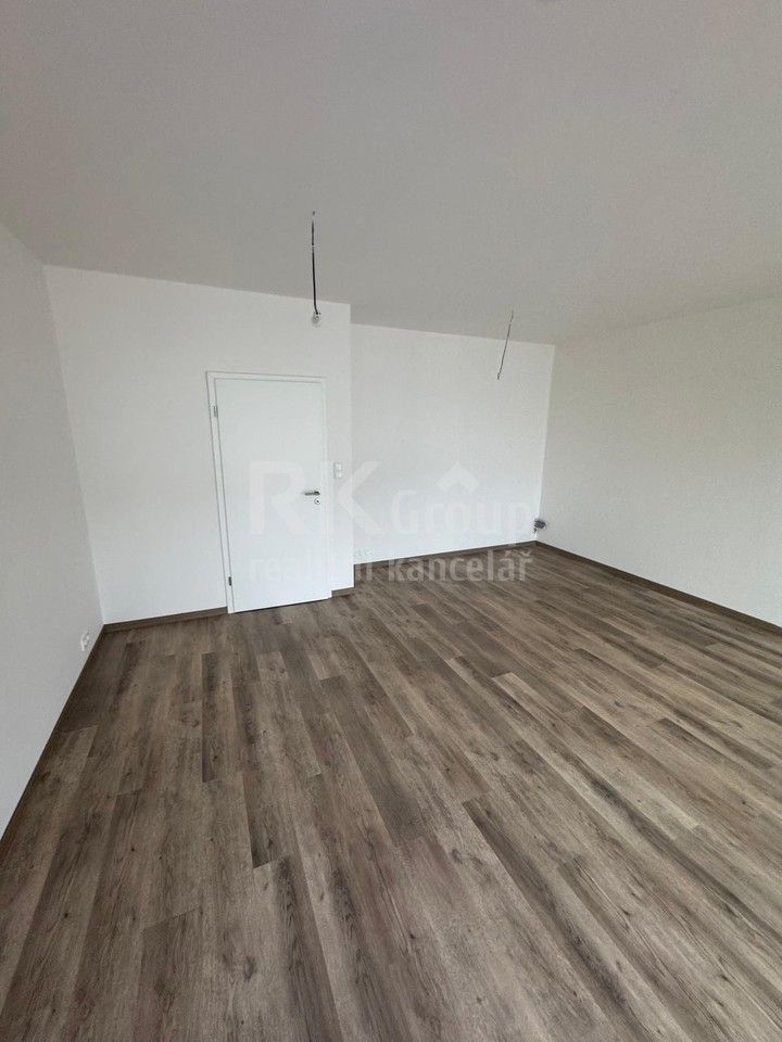 1+kk, Kounická, Český Brod, 44 m²