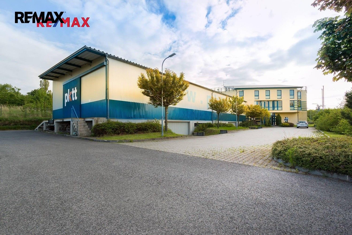 Výrobní prostory, Strančice, okres Praha-východ, 2 325 m² - 2