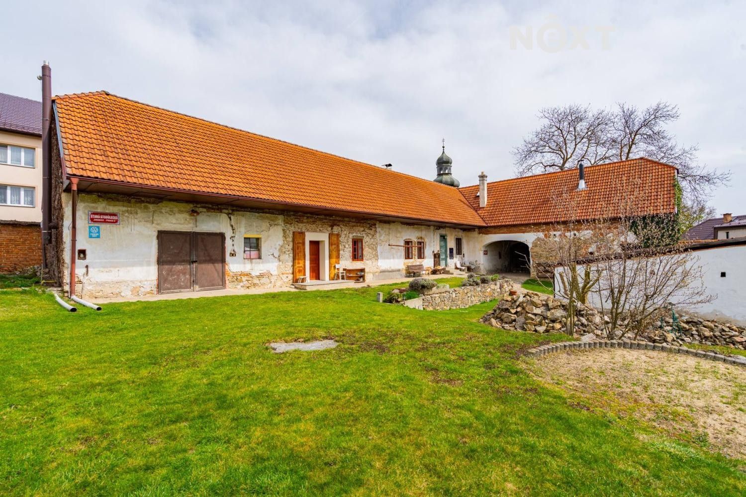 Rodinné domy, Chrášťany, 560 m² - 1