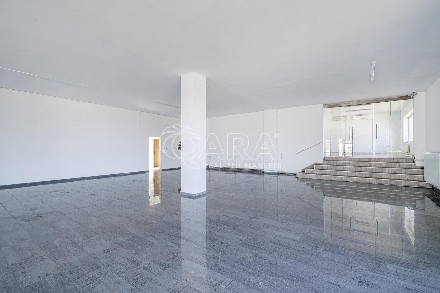 Obchodní prostory · 330 m² · Sukorady, okres Mladá Boleslav, Středočeský kraj - 4
