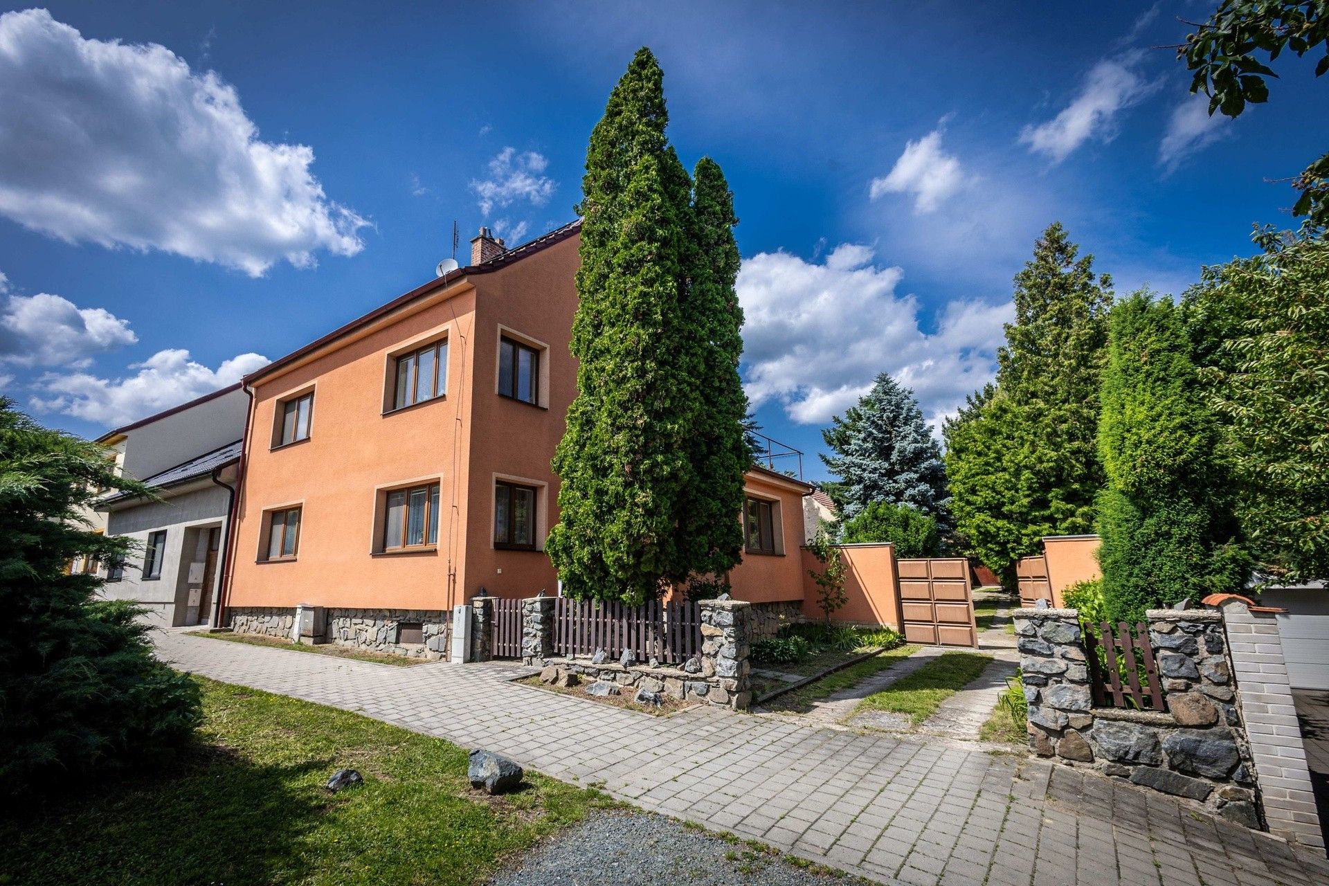 Rodinné domy, Hajany, 158 m²