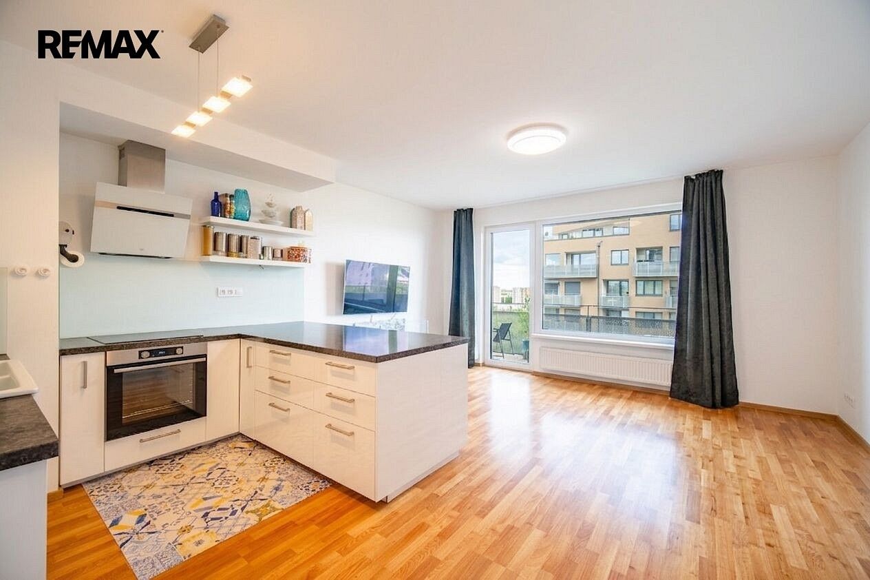 4+kk, Praha - Strašnice, okres Praha 3, Hlavní město Praha, 93 m² - 2