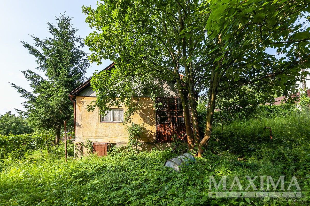 Rodinné domy, Dolní Břežany, 252 41