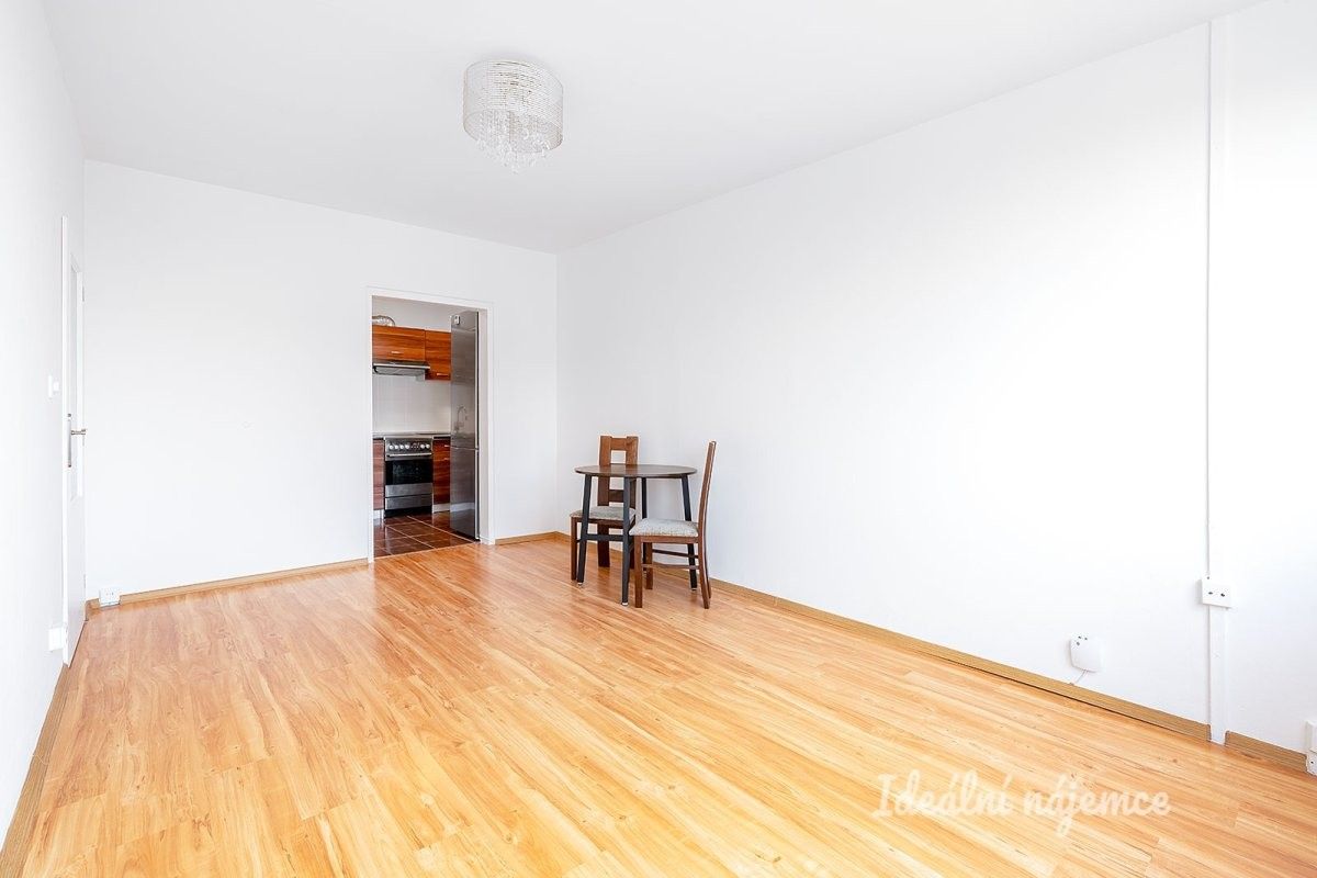 Byt 2+kk · 41 m² · Ciolkovského, Praha - 3