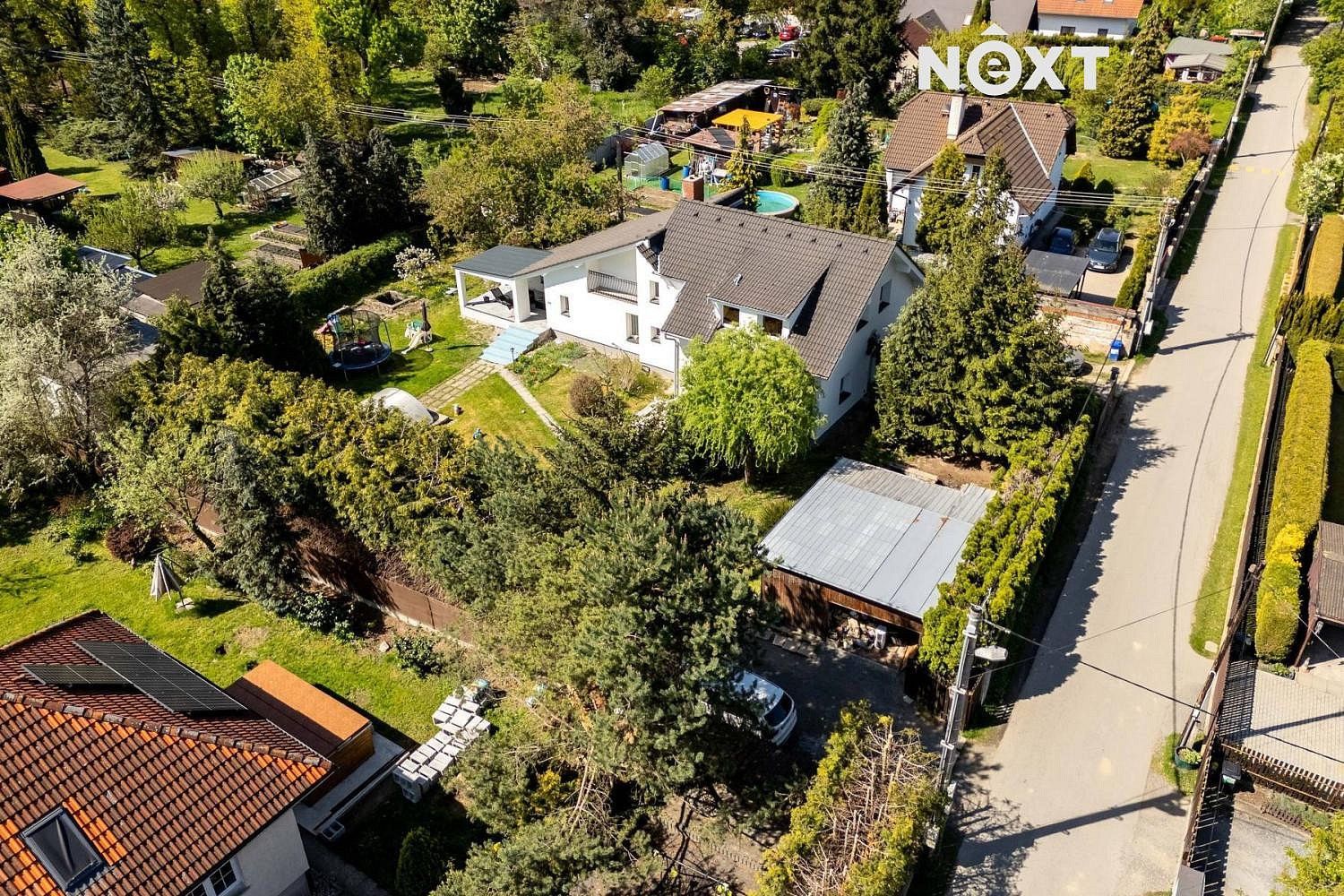 Rodinné domy, Zvole - Černíky, okres Praha-západ, Středočeský kraj, 230 m² - 2