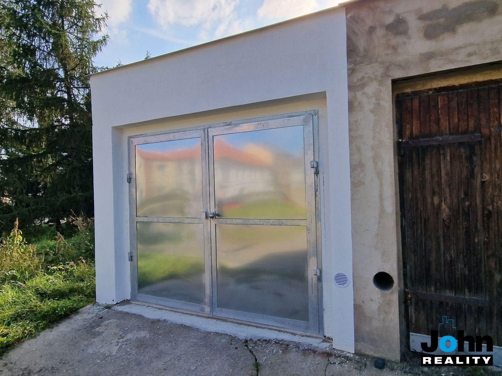 Pronájem garáž - Československé armády, Mariánské Radčice, 20 m²