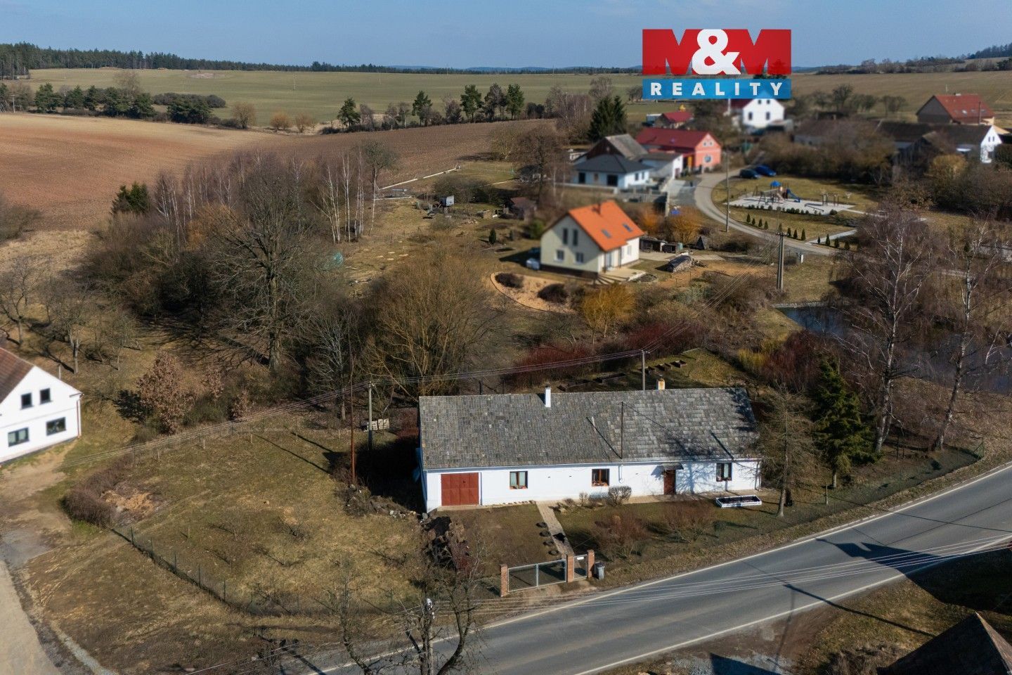 Rodinné domy, Zahrádka, 130 m²