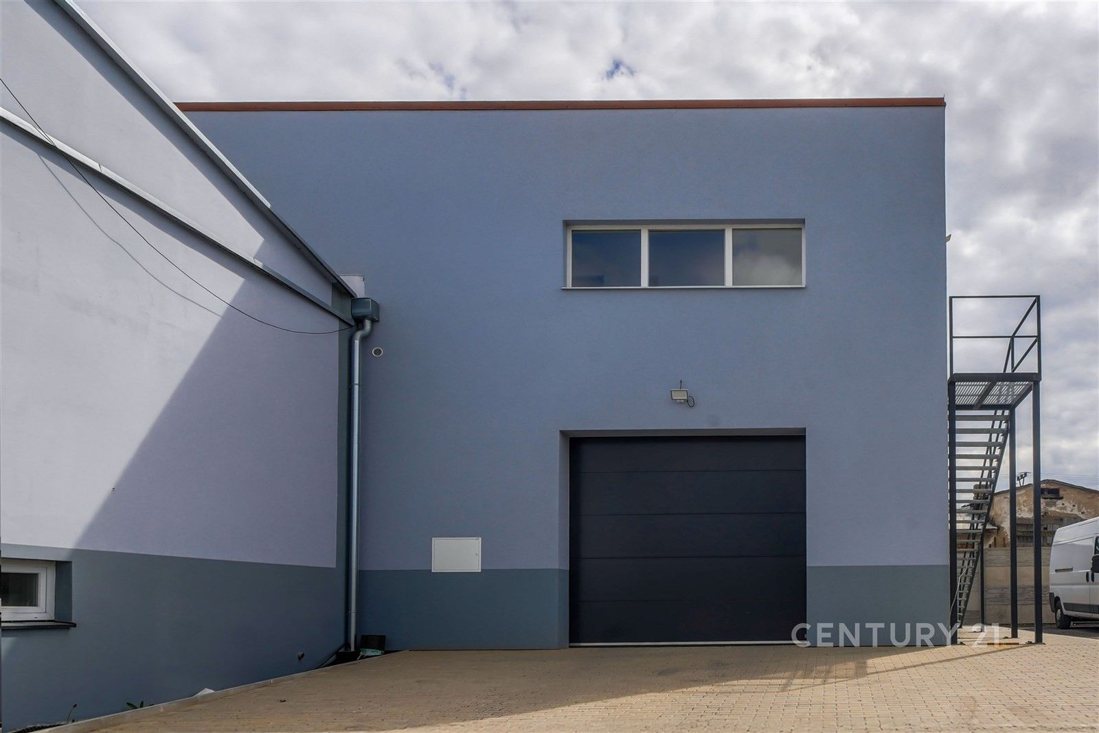 Sklady, Kolodějská, Sibřina, 470 m²