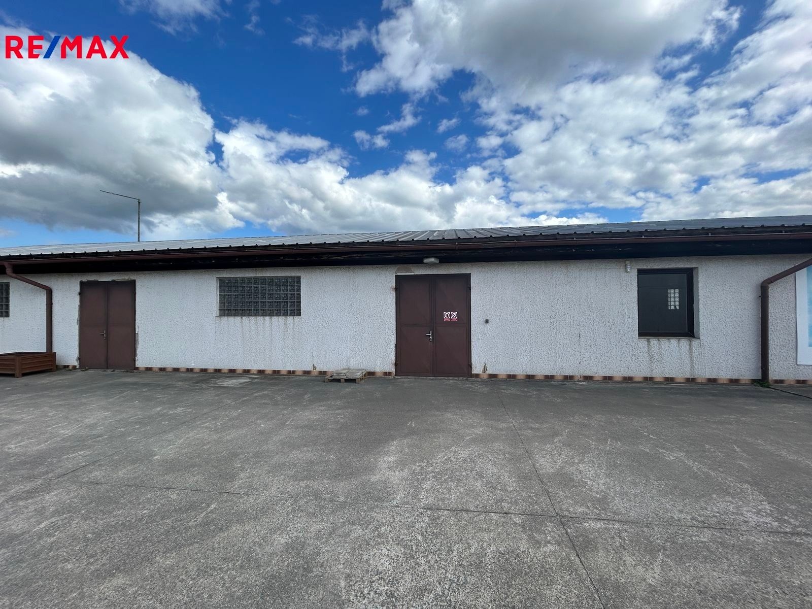 Pronájem sklad - Vážní, Hradec Králové, 450 m²